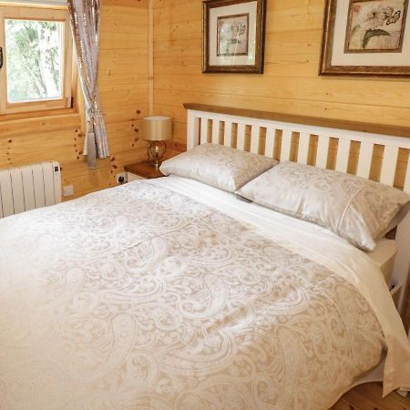 Port Heron Lodge Athlone Bagian luar foto