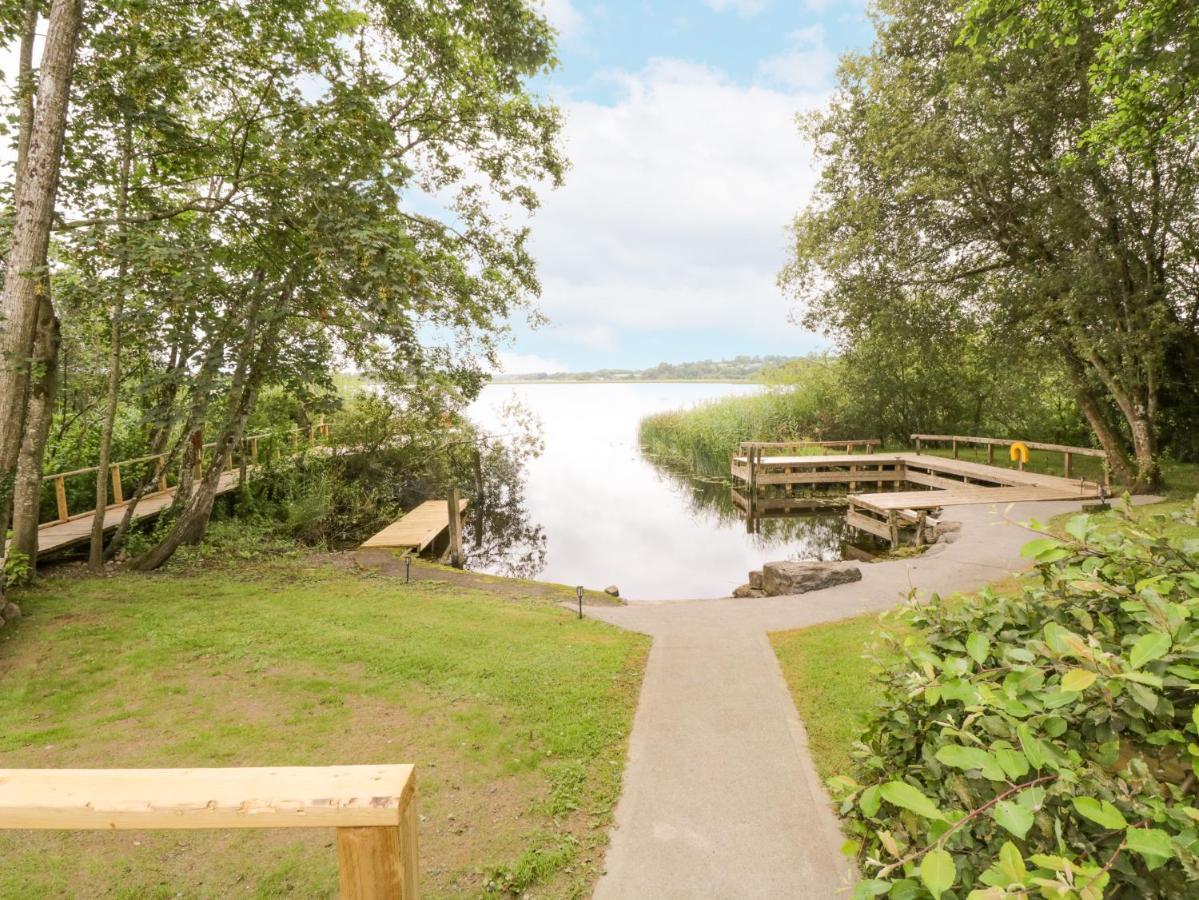 Port Heron Lodge Athlone Bagian luar foto
