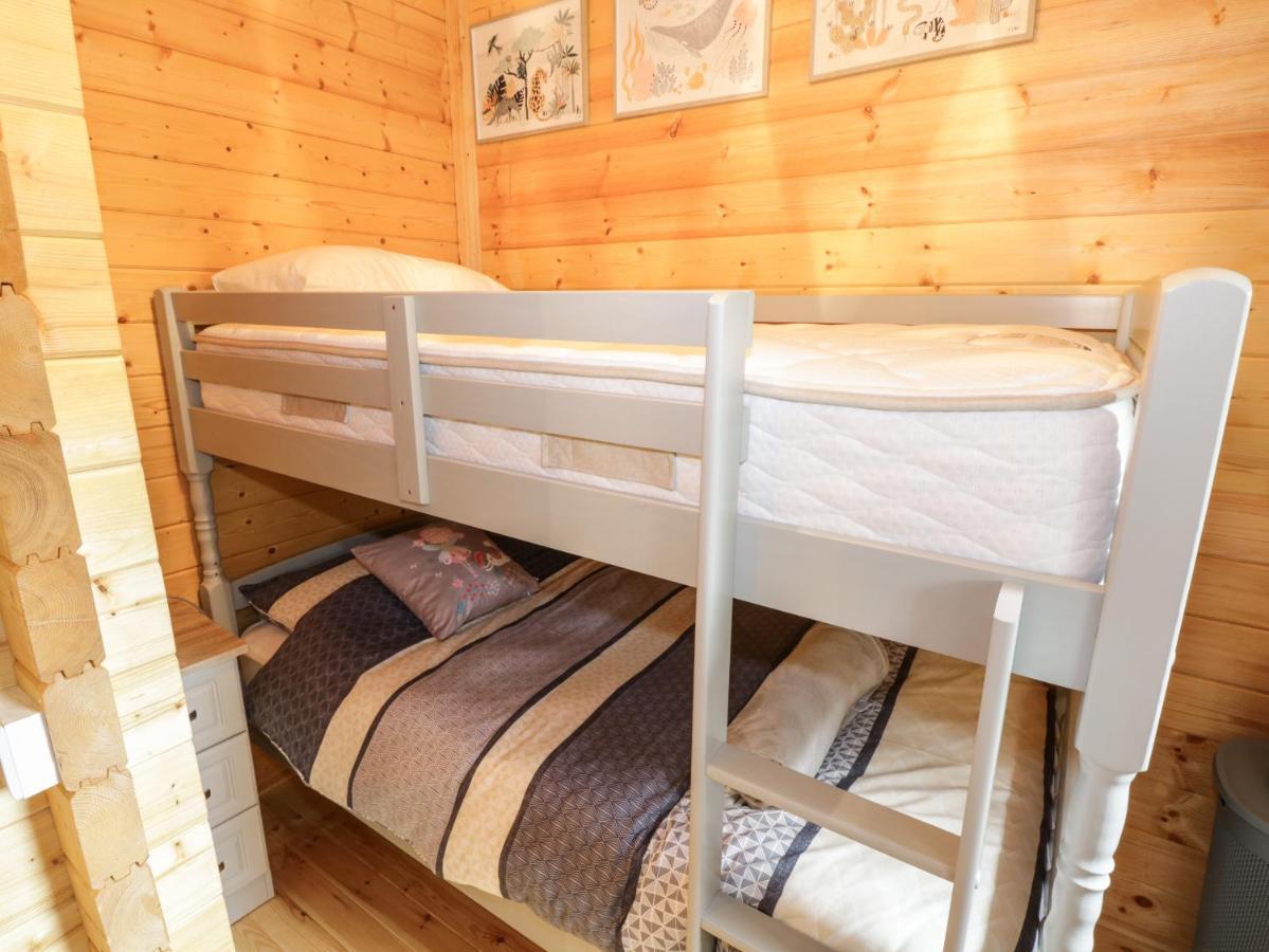 Port Heron Lodge Athlone Bagian luar foto