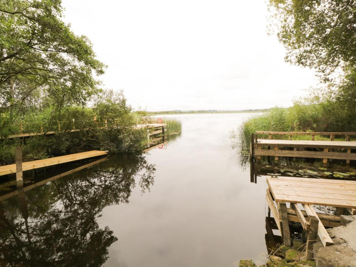 Port Heron Lodge Athlone Bagian luar foto