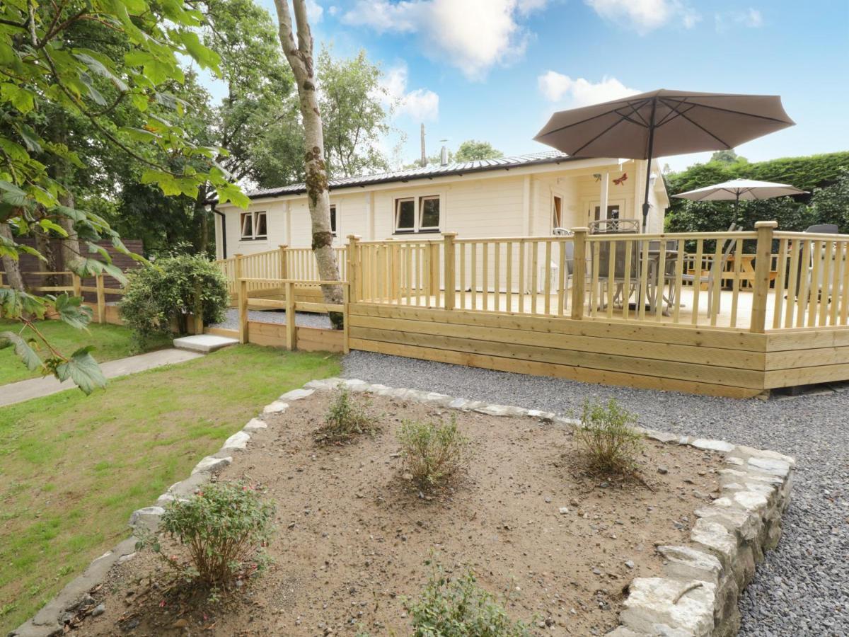 Port Heron Lodge Athlone Bagian luar foto